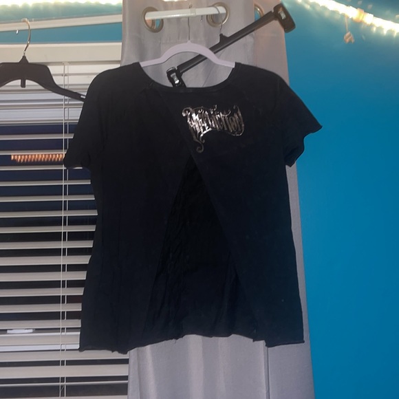 Open back T - Picture 2 of 2